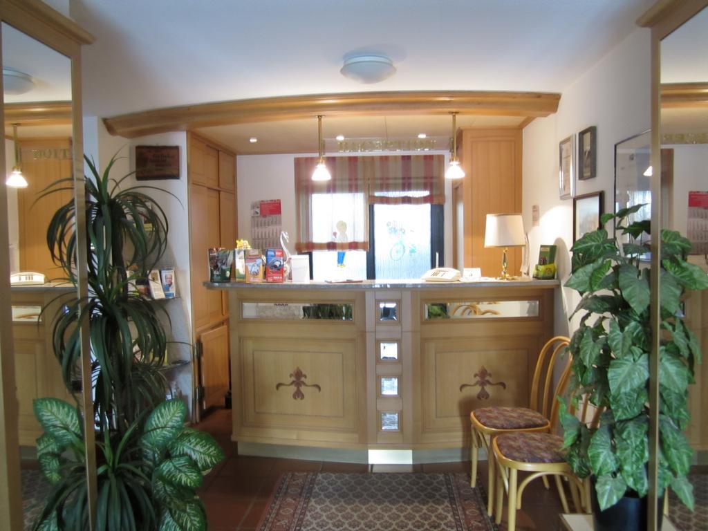 Hotel Waldparkstube Bad Schonborn Luaran gambar