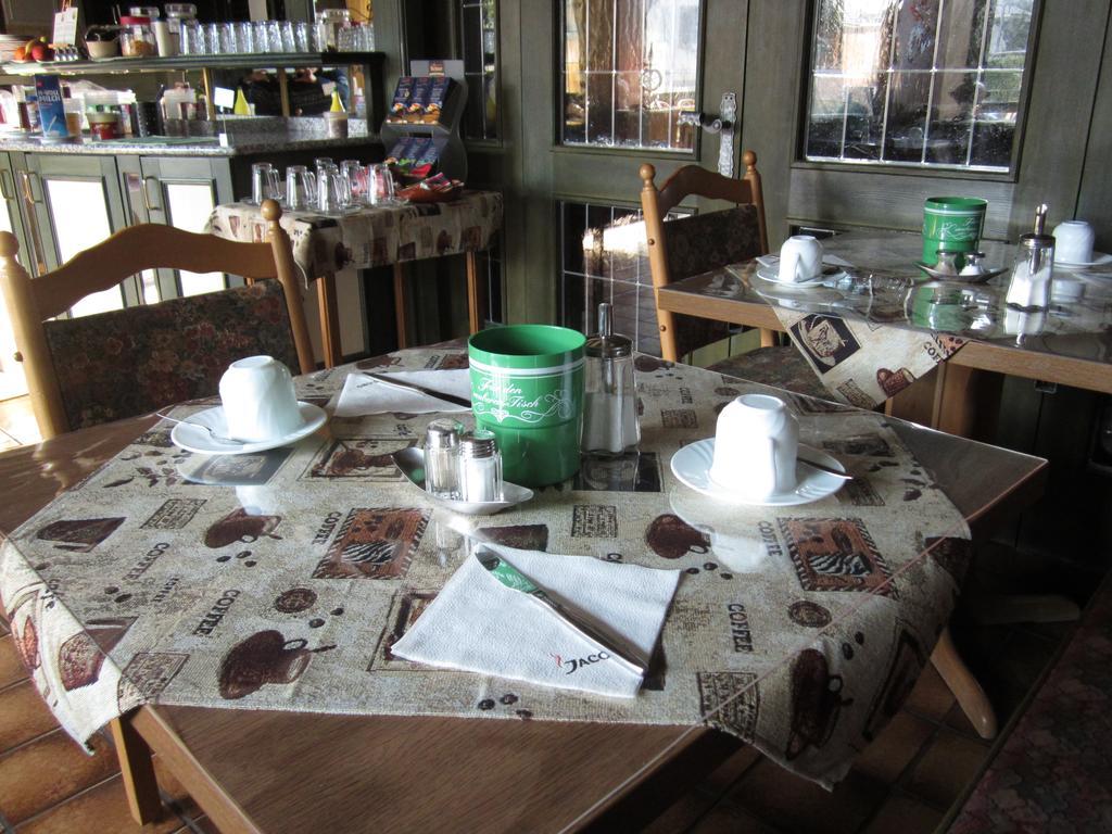 Hotel Waldparkstube Bad Schonborn Luaran gambar