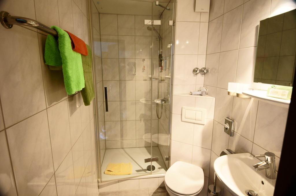 Hotel Waldparkstube Bad Schonborn Luaran gambar