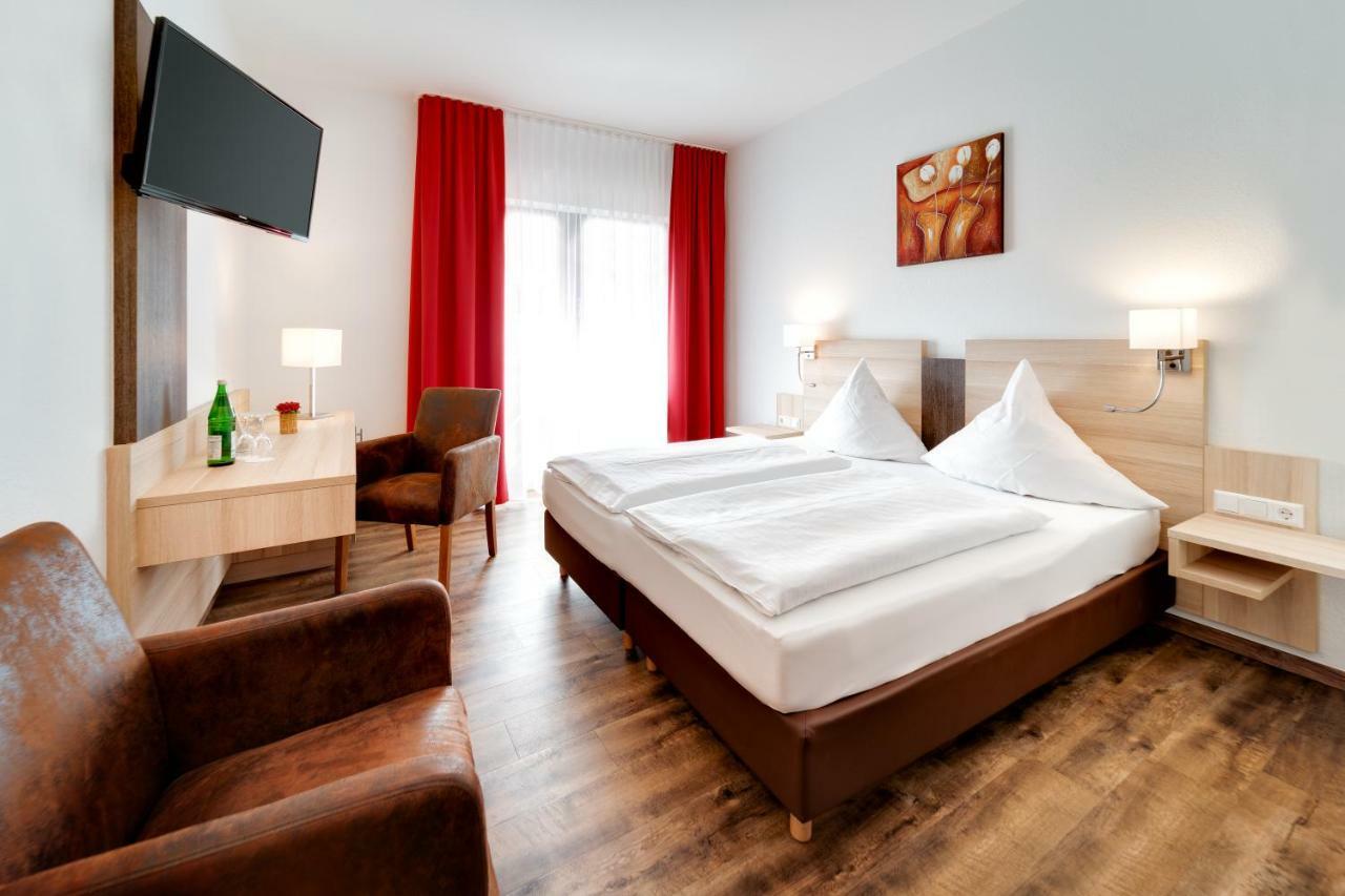 Hotel Waldparkstube Bad Schonborn Luaran gambar
